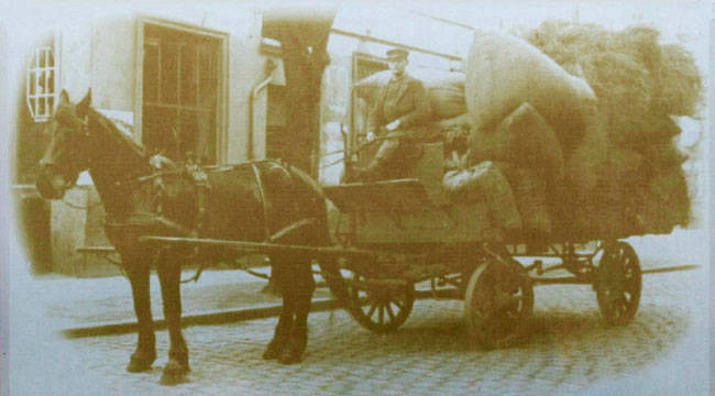 Historischer Pferdewagen Beeken