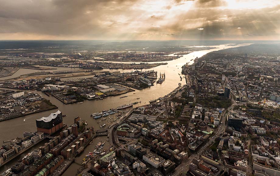 Logistik Transport Hafen Hamburg